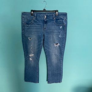 American Eagle artist distressed capris size 18 regular
